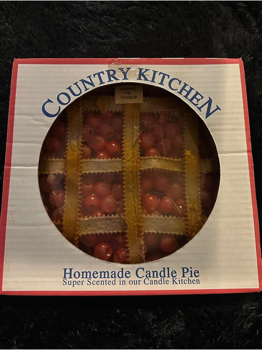 10” COUNTRY KITCHEN 4 WICK PIE CANDLES ( CHERRY PIE )